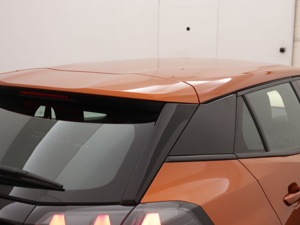 Peugeot 2008 100 pk active pack | rijklaar navigatie