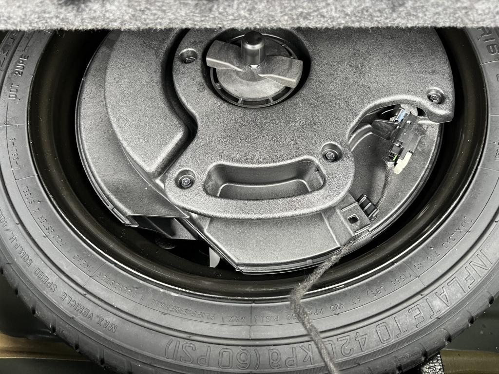 Opel Mokka 1.4 turbo innovation 9dkm !!!!