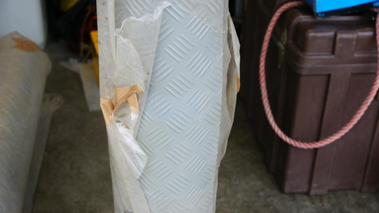 Vloer rubber te koop   grijs traanplaat