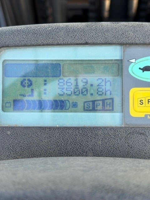Toyota 7FBMF30 met vorkenversteller en sideshift