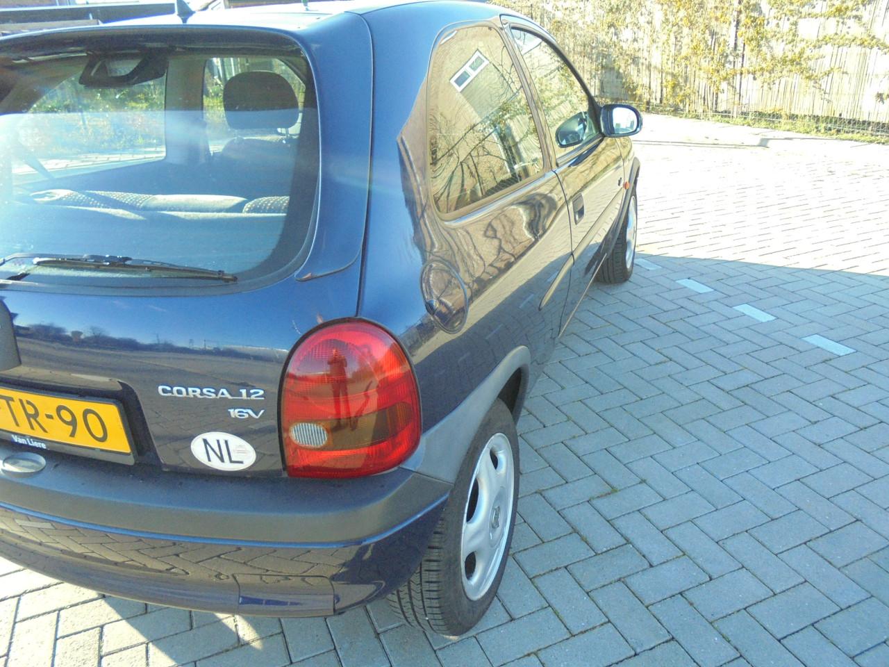 Corsa 1.2 Sport slechts 93.420 !!!! Km met N.A.P leuke nette auto lage km