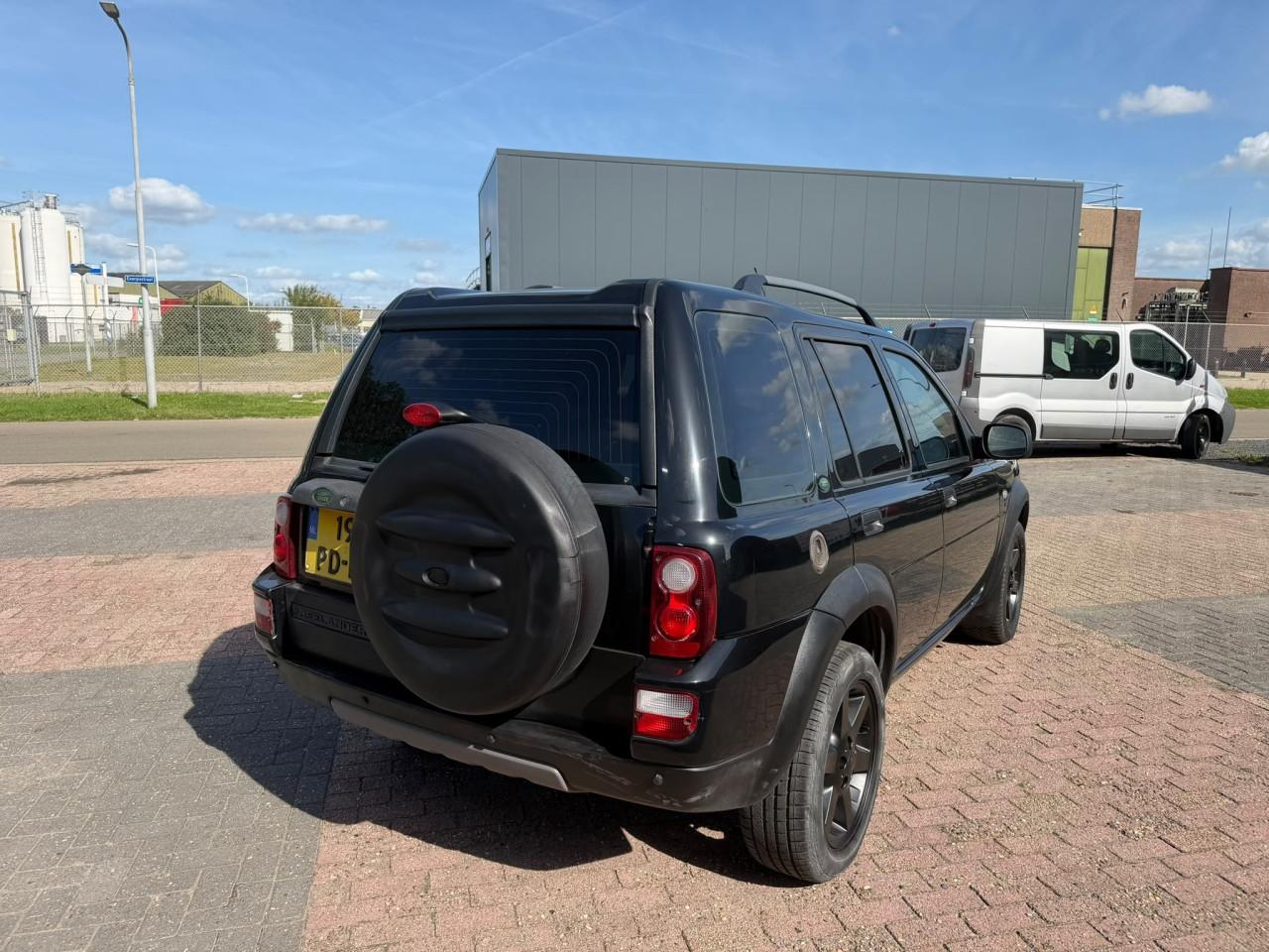 Land rover bj 2004 1600 euro