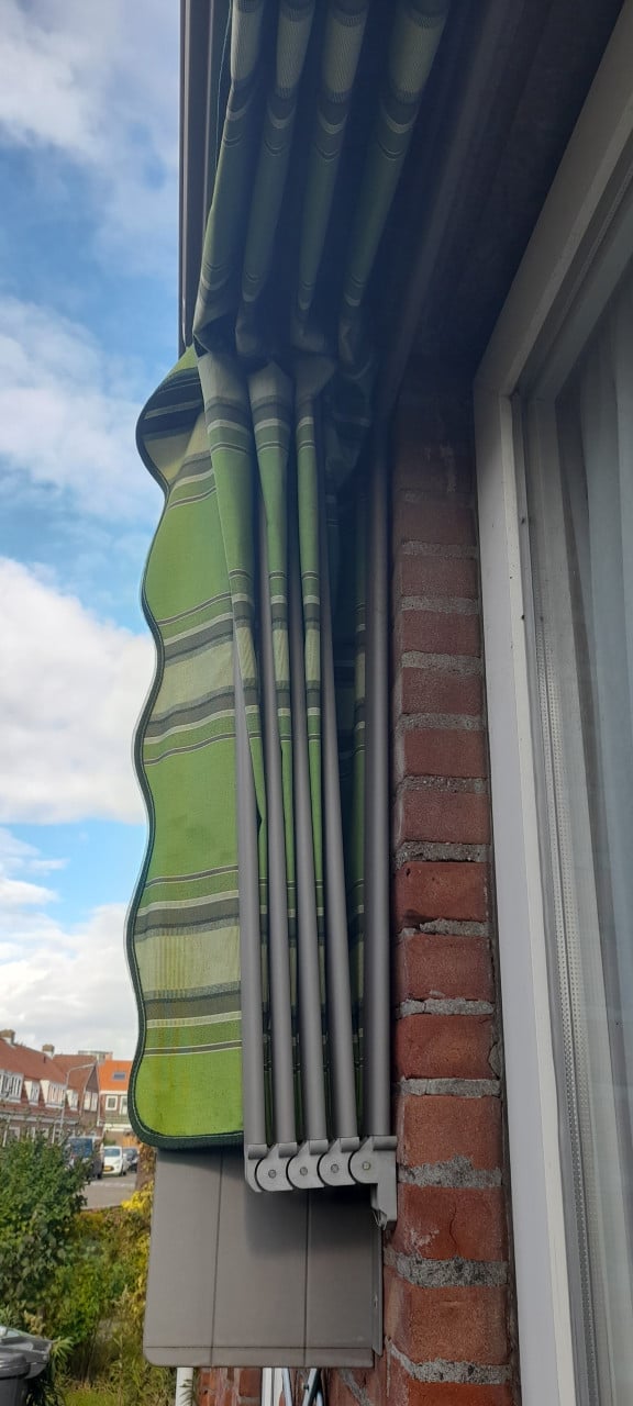 Markies met elektrische wandschakelaar