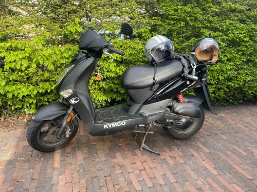 Kymco Agility scooter - zwart