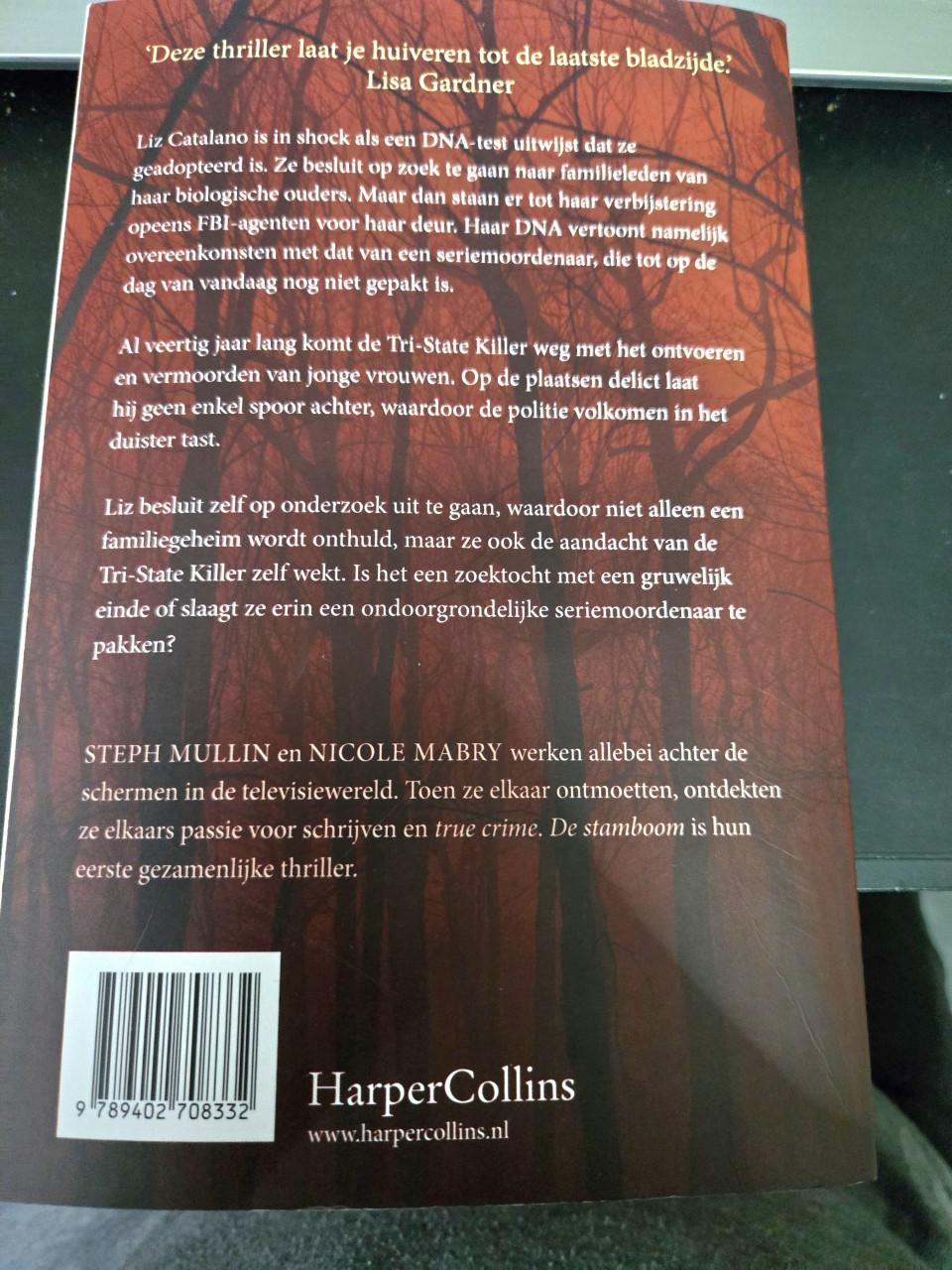 Boek De stamboom geschreven ; Steph Mullin en Nicole Mabry. 1e druk 2021