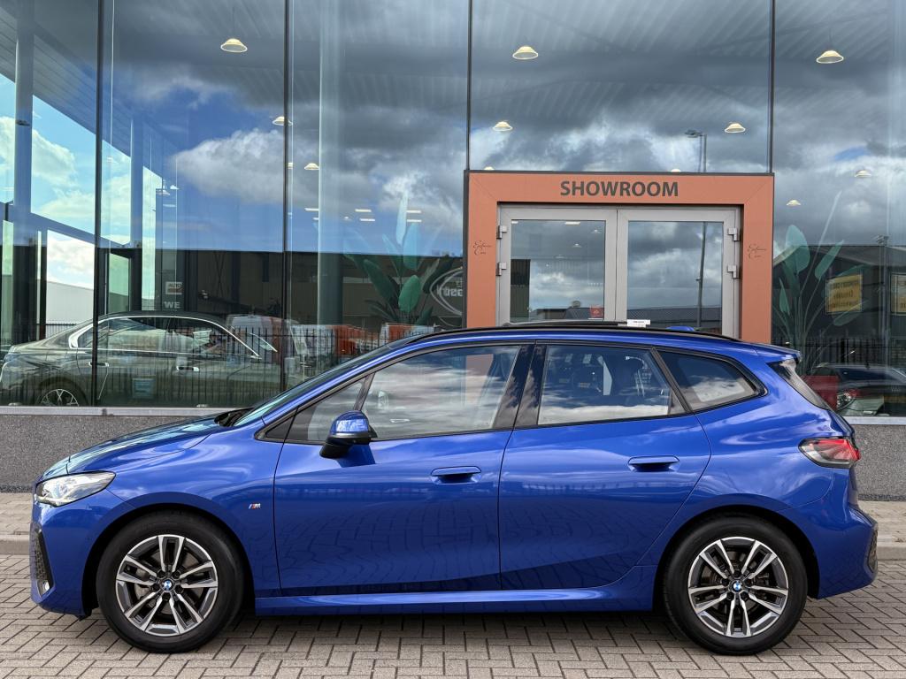 BMW 2-serie active tourer 220i m-sport | pano | cruise | lane assist | hud 