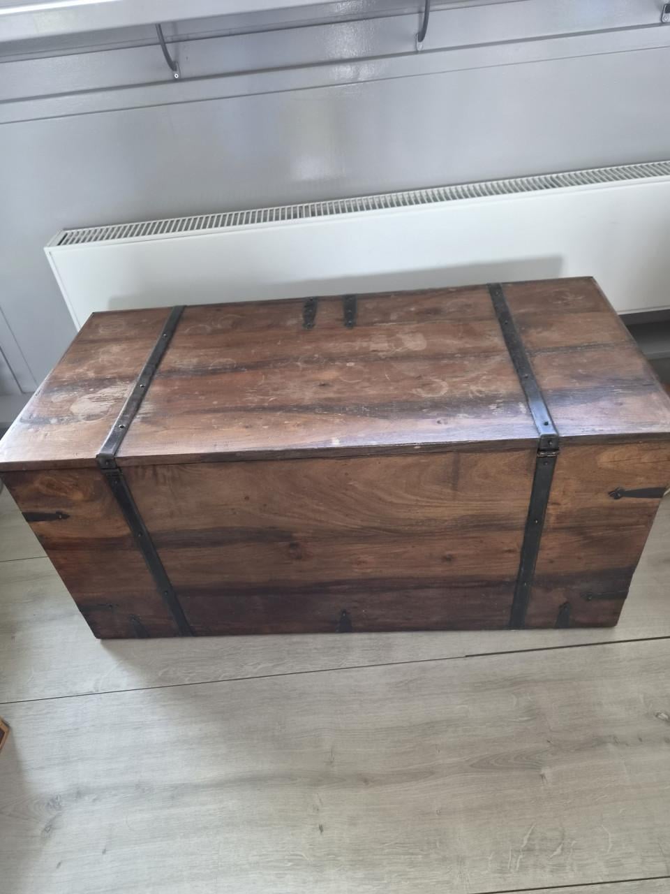 Oude massief houten kist - 93x45x44 cm