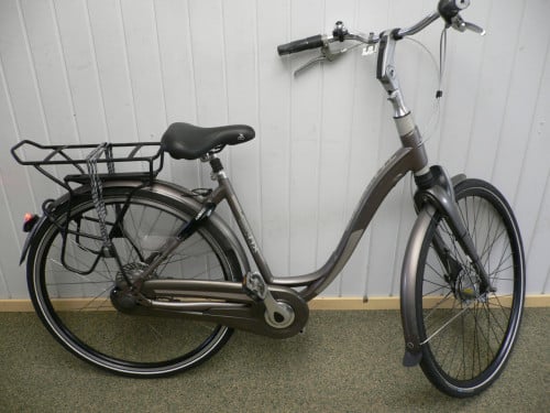 Gebruikte Sparta damesfiets 48cm met verende zadelpen  8 versnellingen