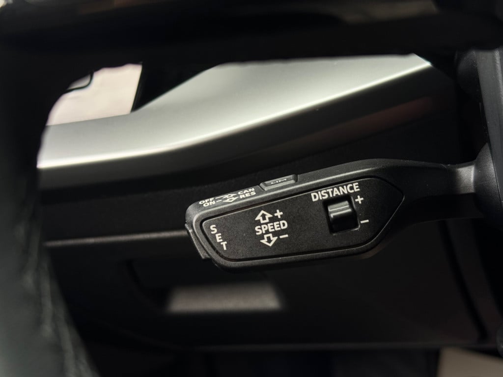 Audi A3 limousine 35 tfsi * matrix led * leer * panoramadak * trekhaak