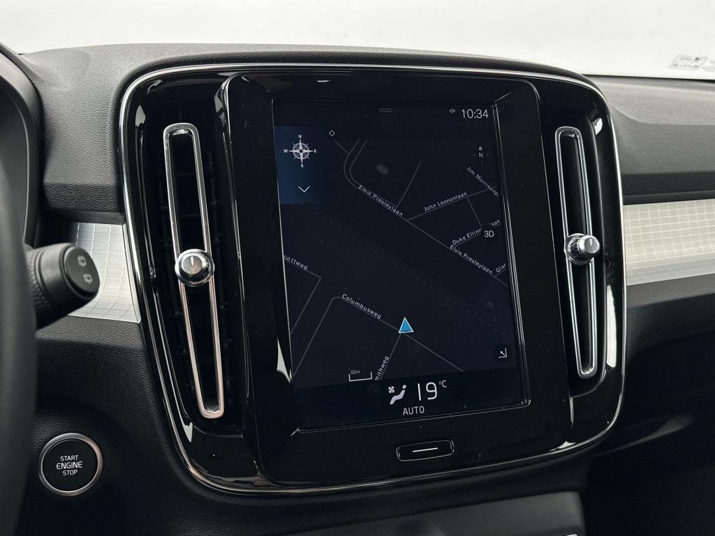 Volvo XC40 t3 163pk aut8 momentum pro| trekhaak| camera| climate| cruise co