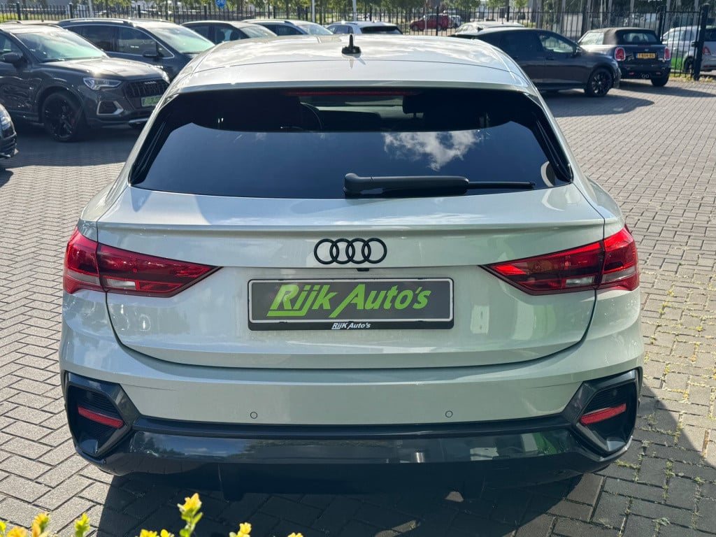 Audi Q3 sportback 35 tfsi pro line * camera * leer * carplay * black pack