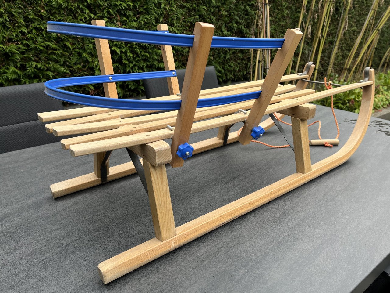 Mooie houten slee van Sirch