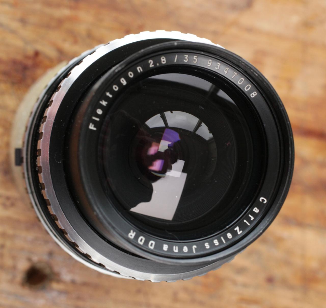 Carl Zeiss Jena  Flektogon 2,8 / 35mm nr 9347008