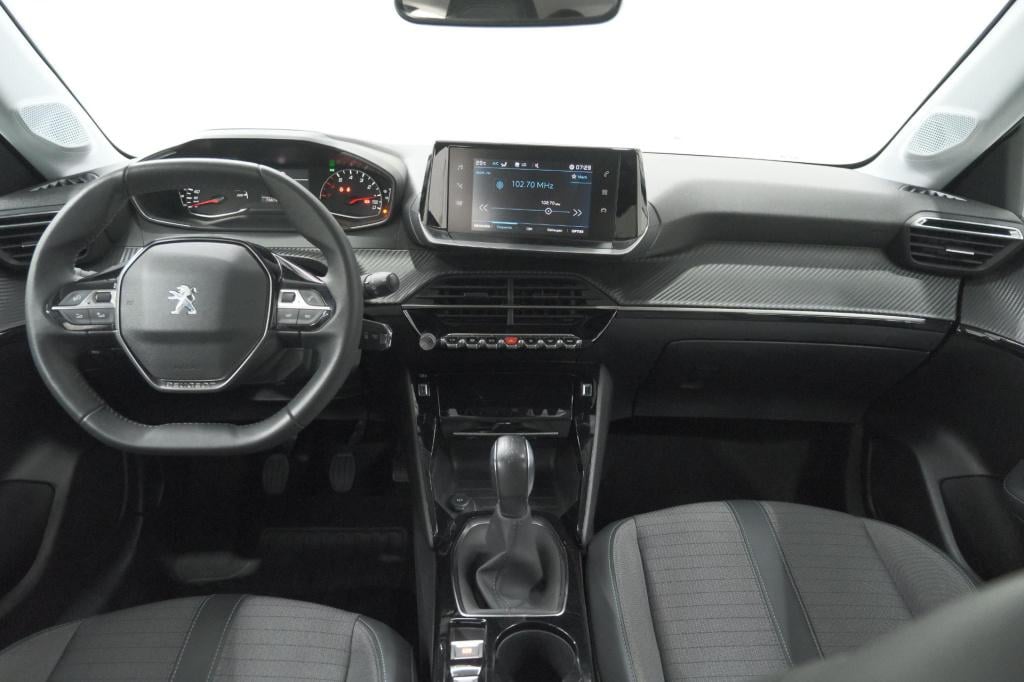 Peugeot 208 puretech 75 allure | camera | apple carplay | parkeersensoren |
