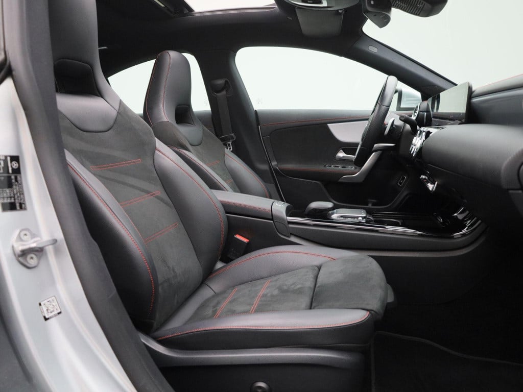 Mercedes-Benz Cla 250 e business solution amg limited | amg-styling | panor