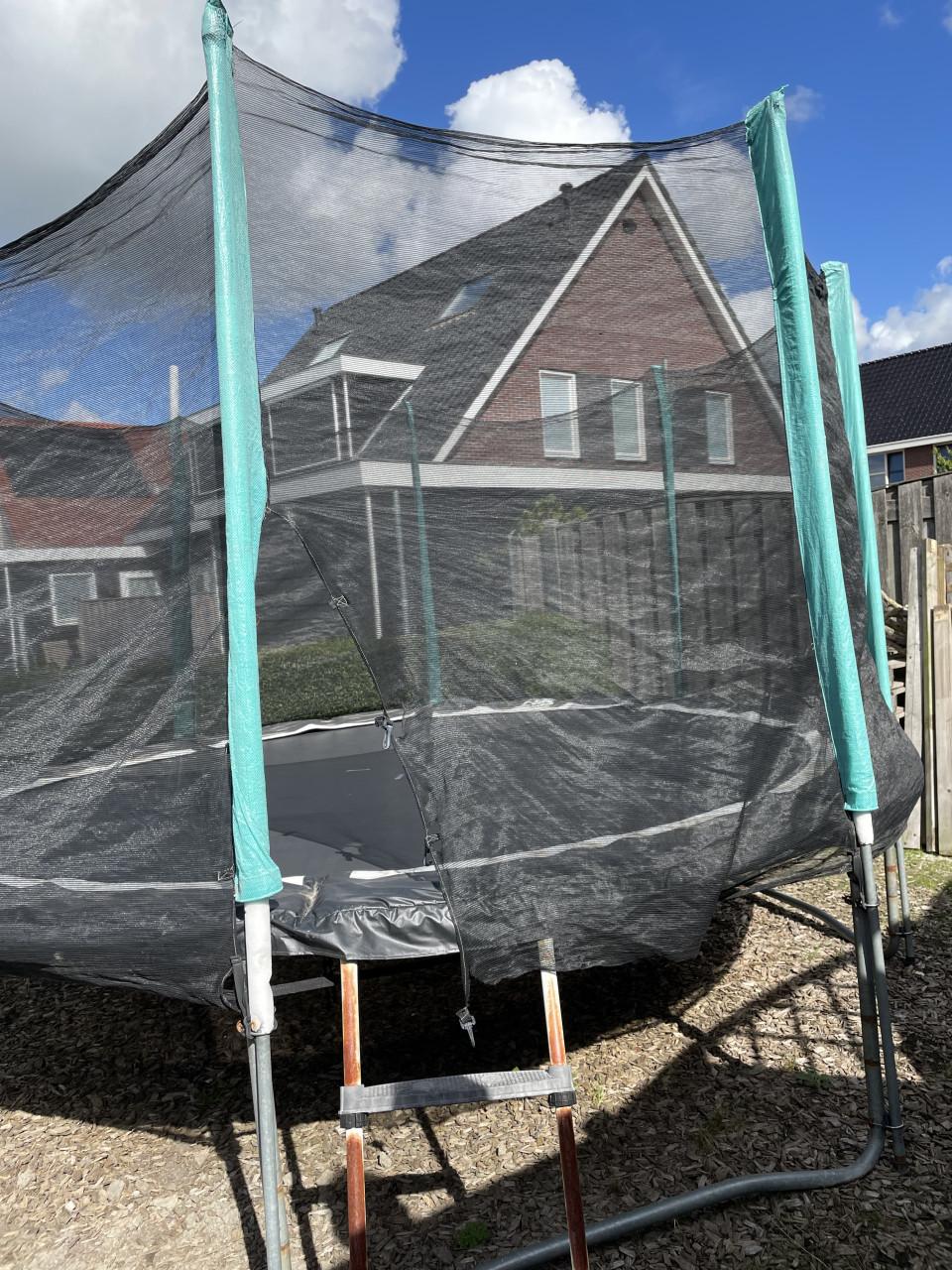 Trampoline