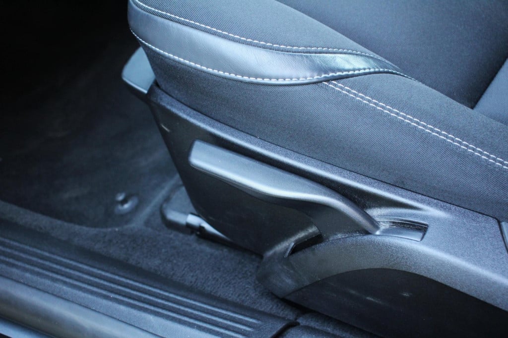 Volvo V40 2.0 t2 momentum - full led - navi - clima - half leder - 1e eig -