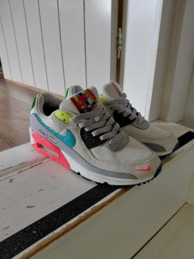 Nike Air Max 90 SE Evolution of Icons