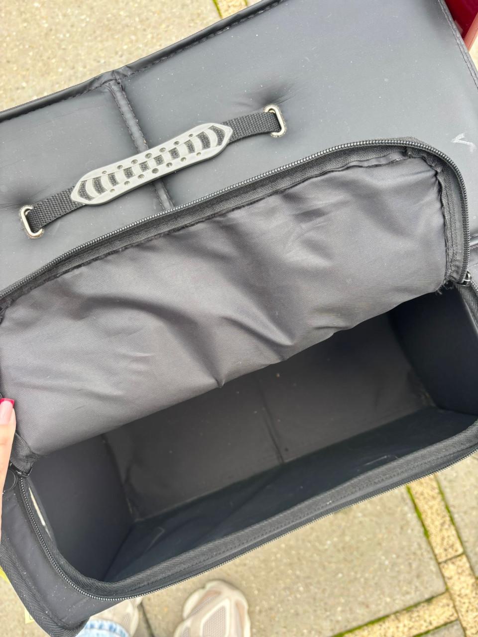 Rollator , bordeaurood, 2 jaar oud