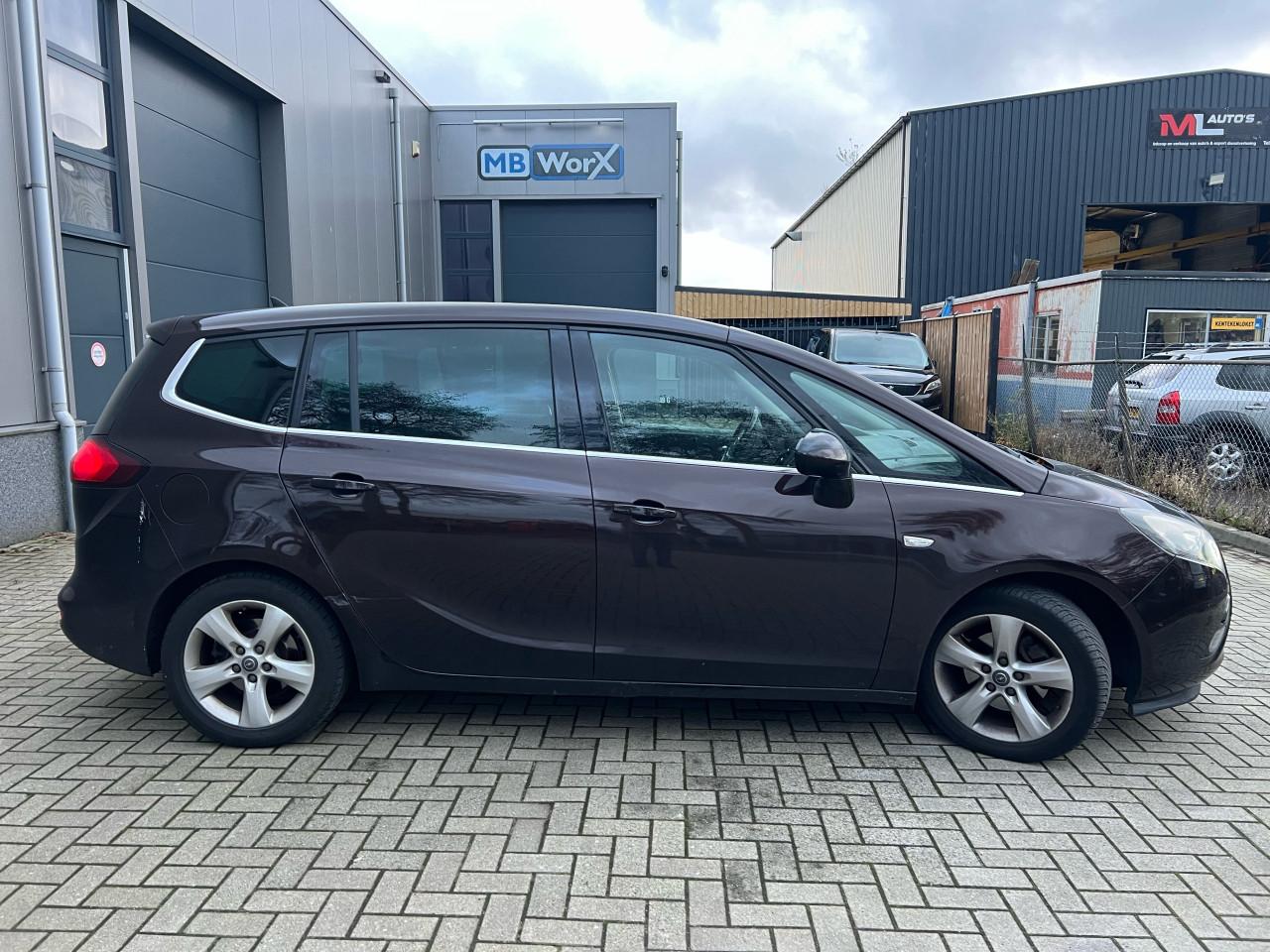 Opel Zafira Tourer 1.6CDTI Cosmo 7zitter