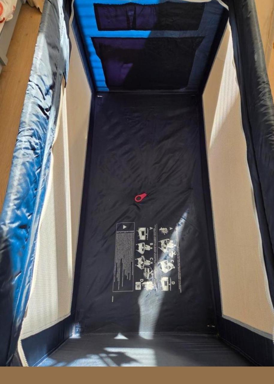 Safety first campingbed met accessoires