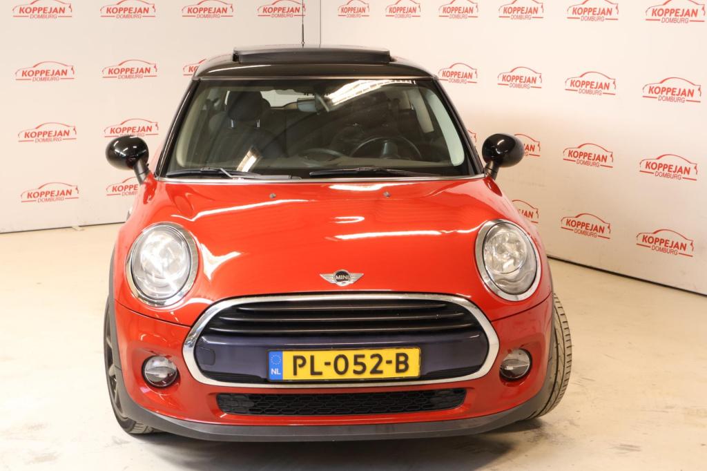 Mini Cooper mini 1.5 salt business nl auto, stoelverw, panoramadak, navi