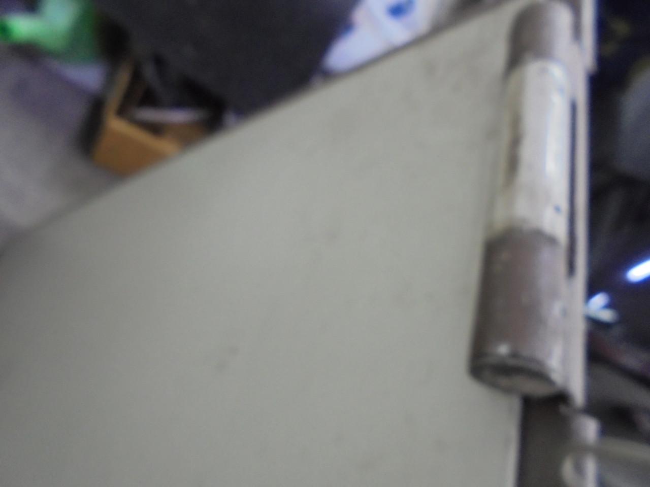 Te Koop een sStalen Deur met stalen kozijn