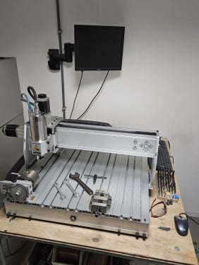 4 assige CNC Frees en Graveer machine