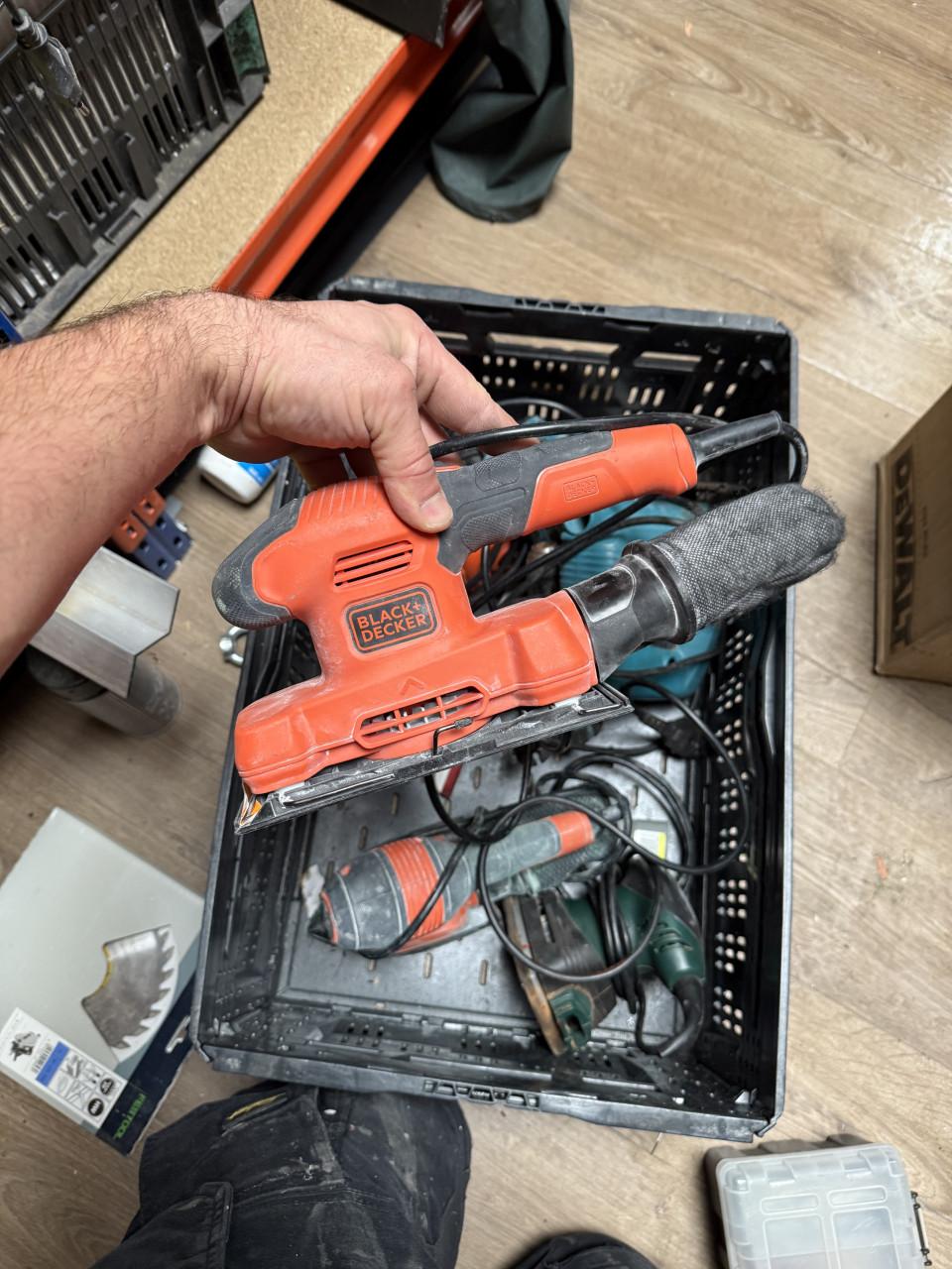 Veel gereedschap alles samen te koop