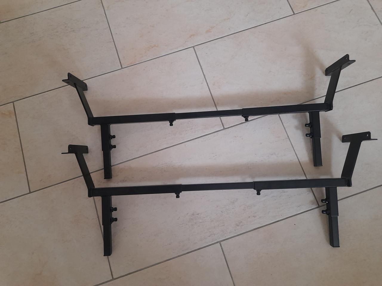 Potenset zelfdragend (in goede staat )geschikt voor lattenbodem 70-80-90