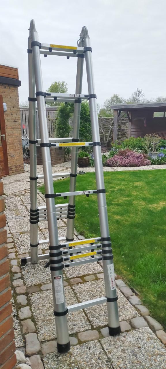 Telescoop ladder