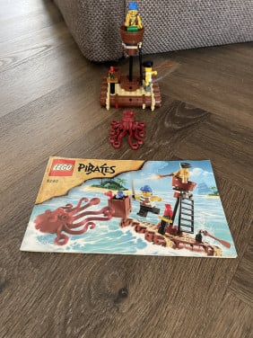 Lego Pirates: Aanval van de reuzeninktvis 6240