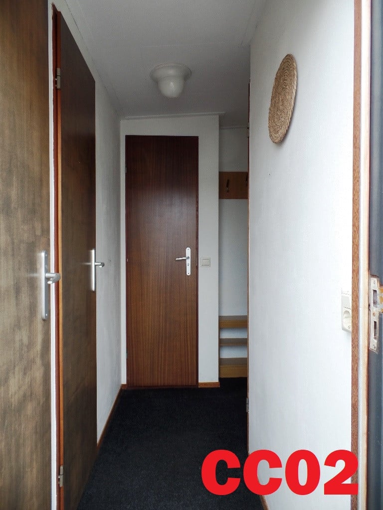 Spiegelchalet, chalet met gespiegelde indeling en dubbel glas te koop