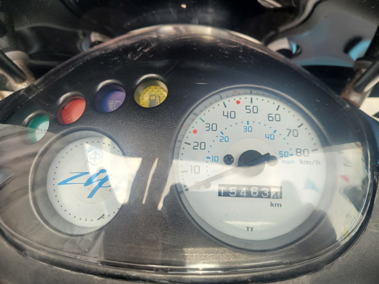 Te koop piaggio zip 4t