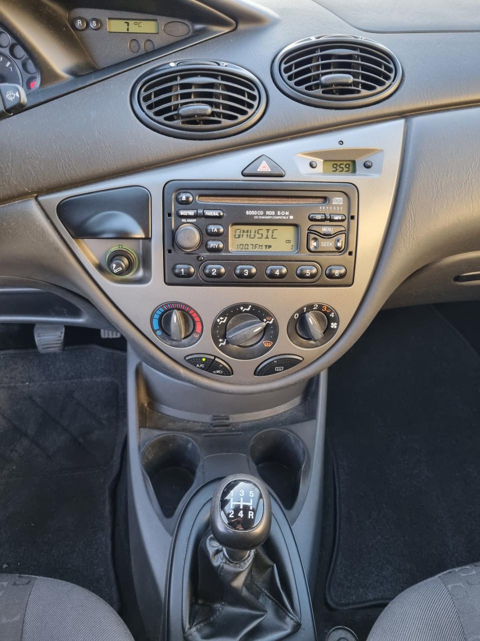 Ford Focus 1.4-16V Cool Edition | Dealer onderhouden | 1e Eigenaar!