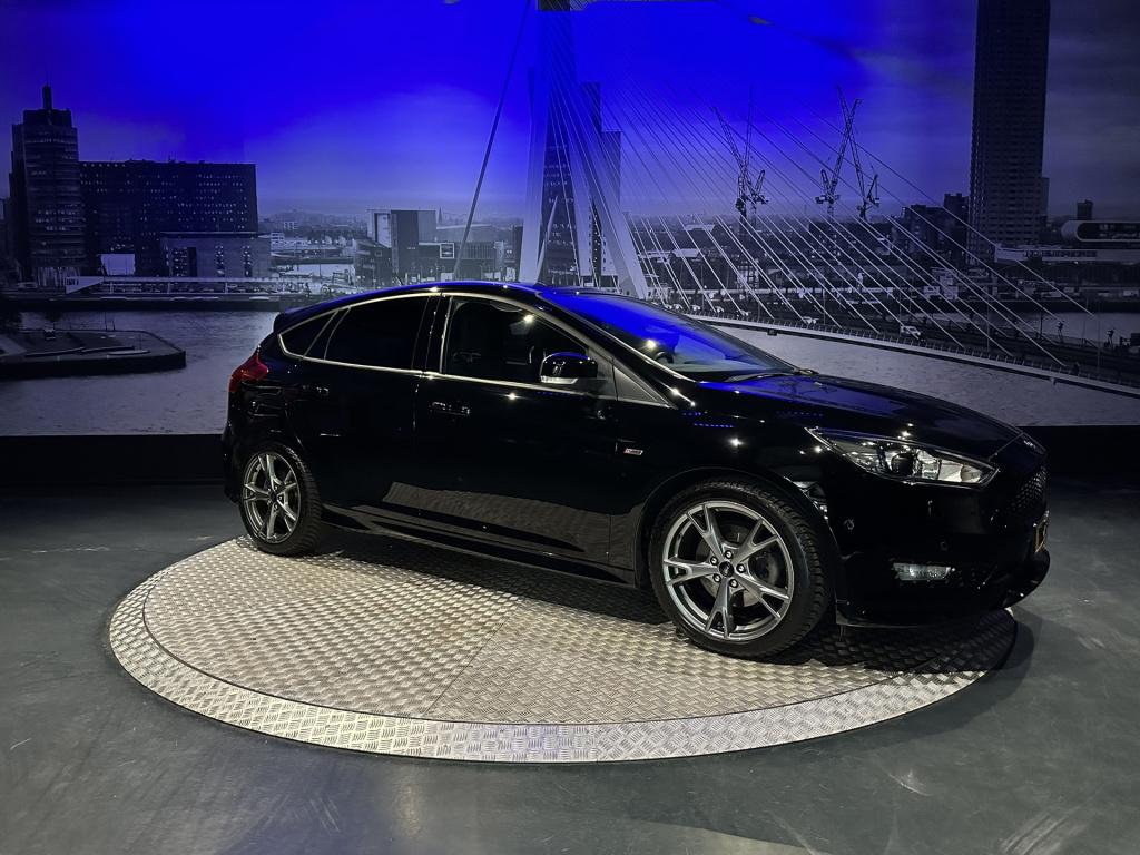 Ford Focus 1.5 ecoboost st line business *navi*camera*