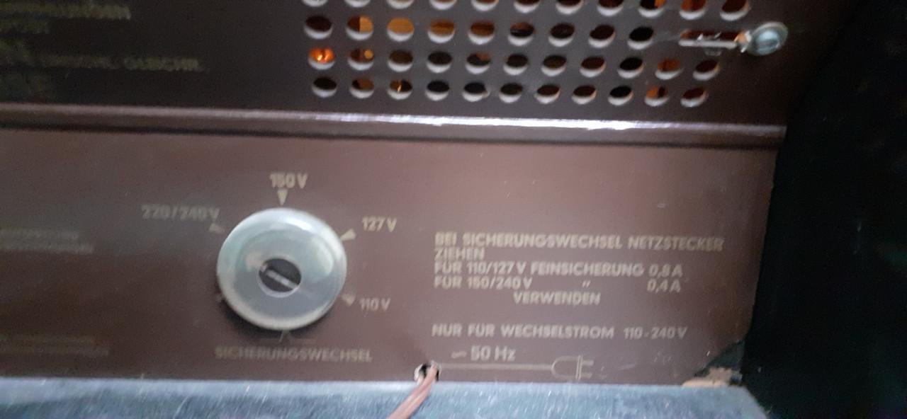 Radio vintage met pick up pepertum ebner merk greatz 428