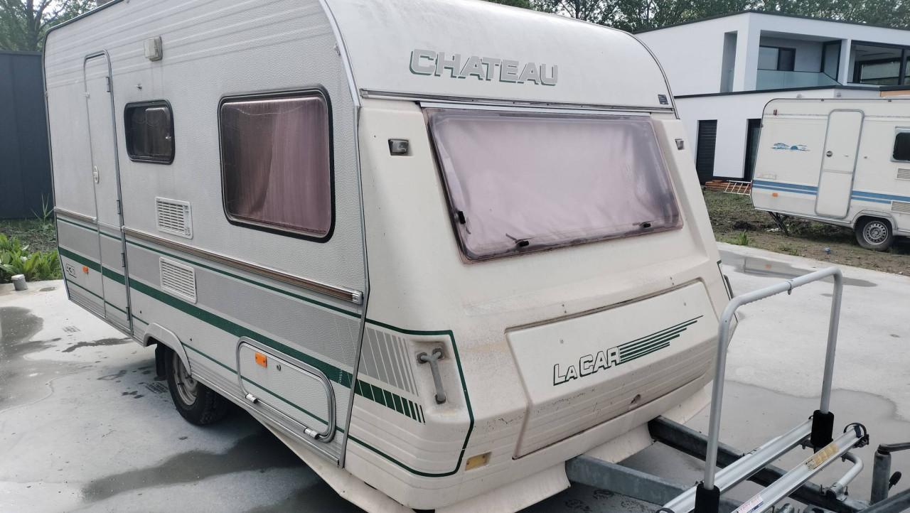 Chateau la Car met voortent