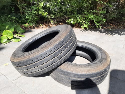 2xbanden firestone 195/70/15