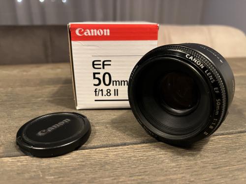 Canon EF 50mm f/1.8 II