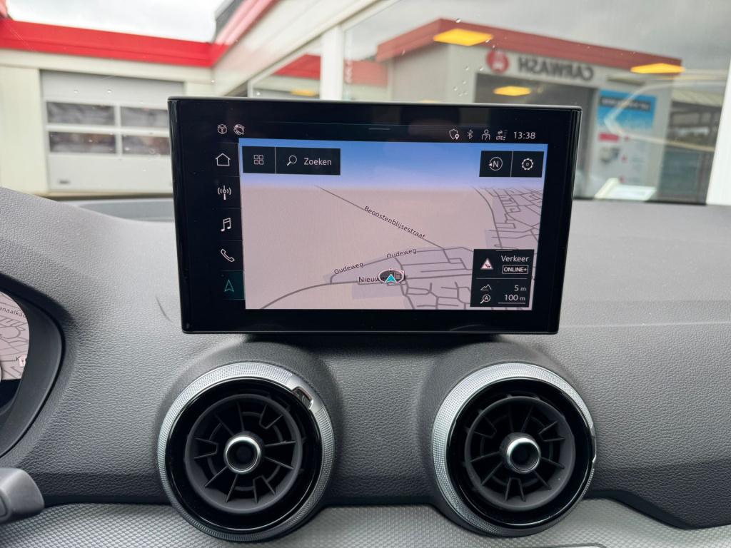 Audi Q2 35 tfsi s edition