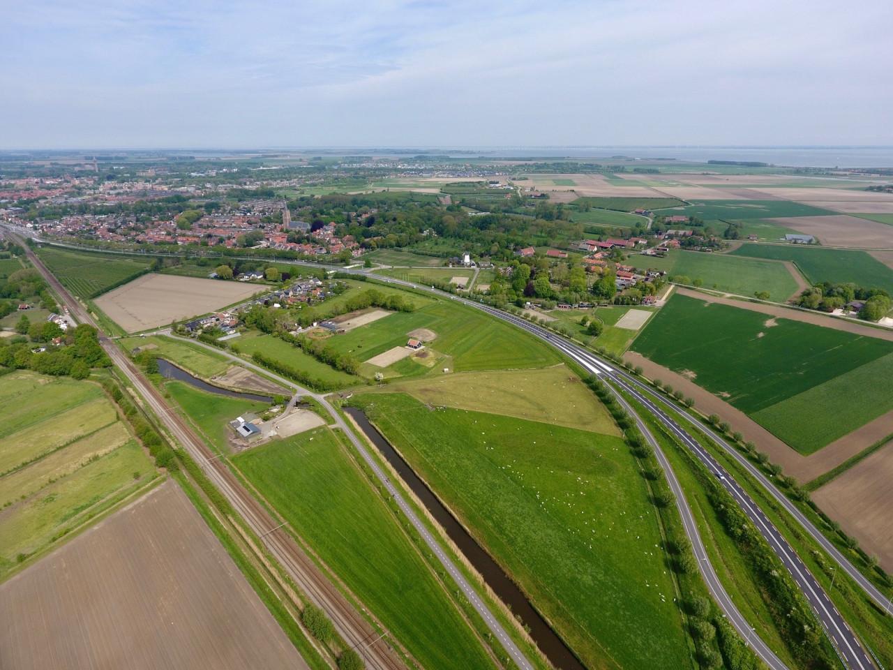 Paardenbox vrij -- rijbak -- paddock -- weidegang