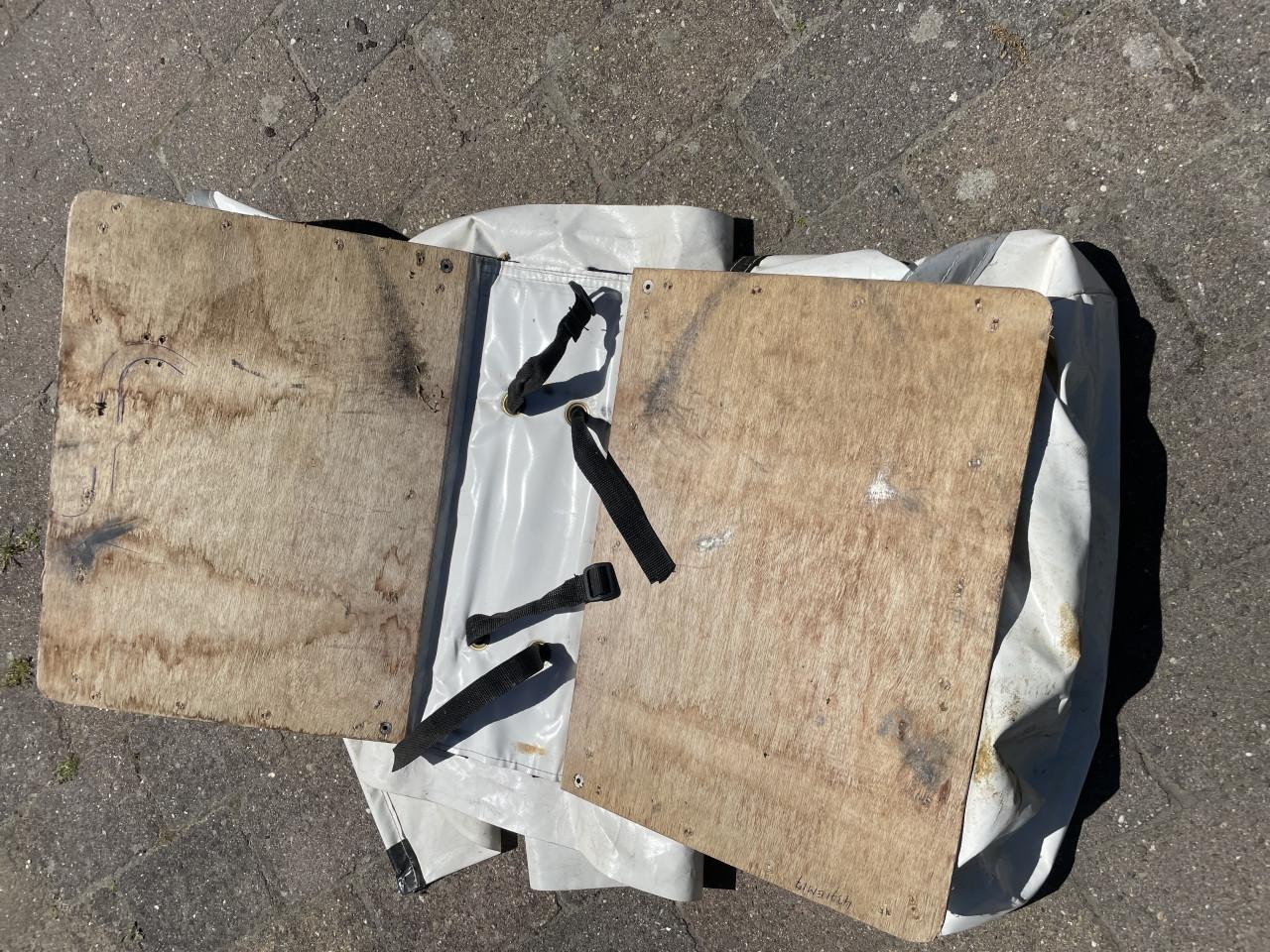 Te koop Fiets krantentassen of  folders te bezorgen