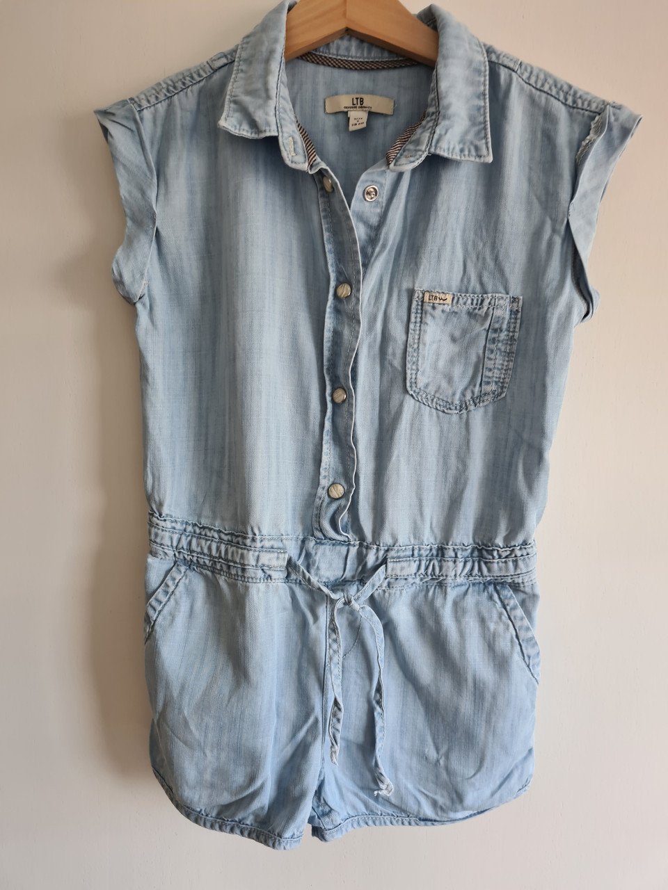 LTB lichtblauwe spijkerstof jumpsuit Maat 116