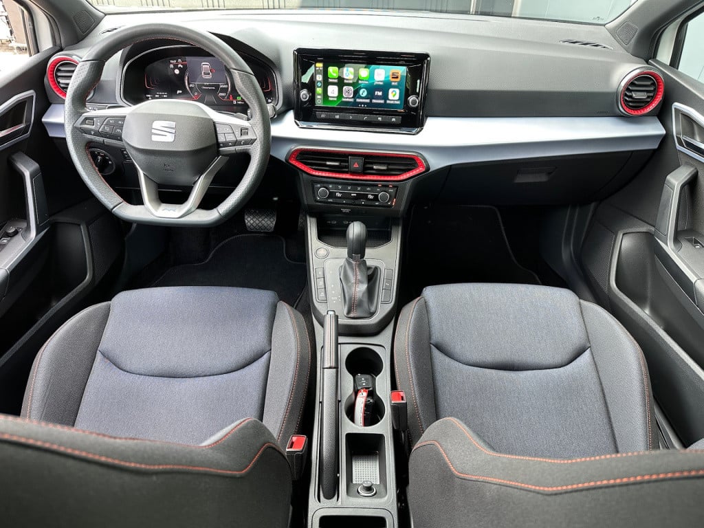 Seat Ibiza 1.0 ecotsi 116pk dsg fr | led | 18 inch | camera | carplay | ada