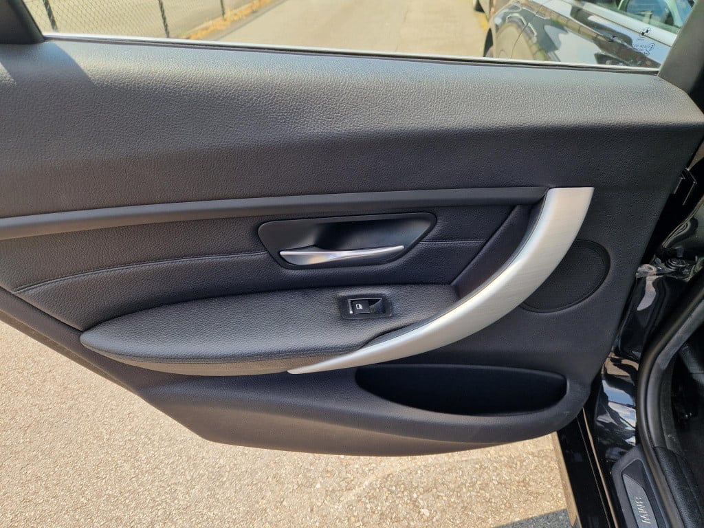 BMW 3-serie 330e centennial high executive