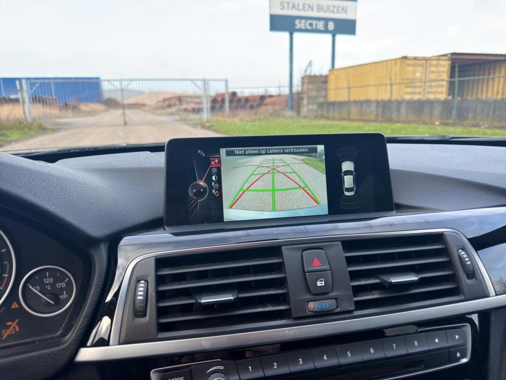 BMW 3-serie 318i luxury 360 head up led