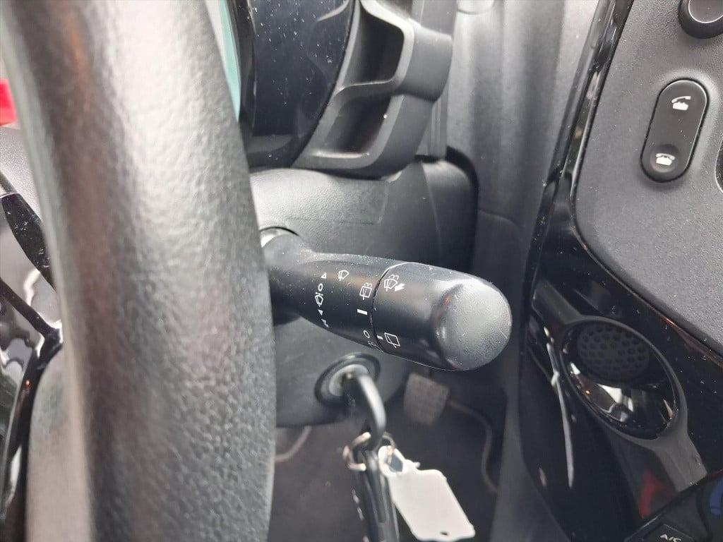 Peugeot 108 1.0 e-vti 68pk 5d envy airco | bluetooth bellen & muziekstreami
