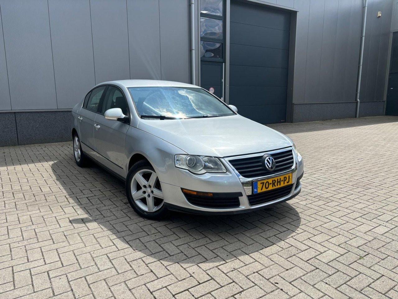 Volkswagen Passat 2.0 FSI Trendline 141.195KM