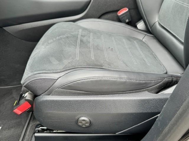 Mercedes-Benz Glc 300e 4matic amg i airmatic l gestuurde achteras l panoram